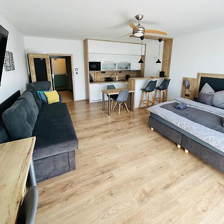 Lipno Beach Apartment Lipno nad Vltavou Bagian luar foto