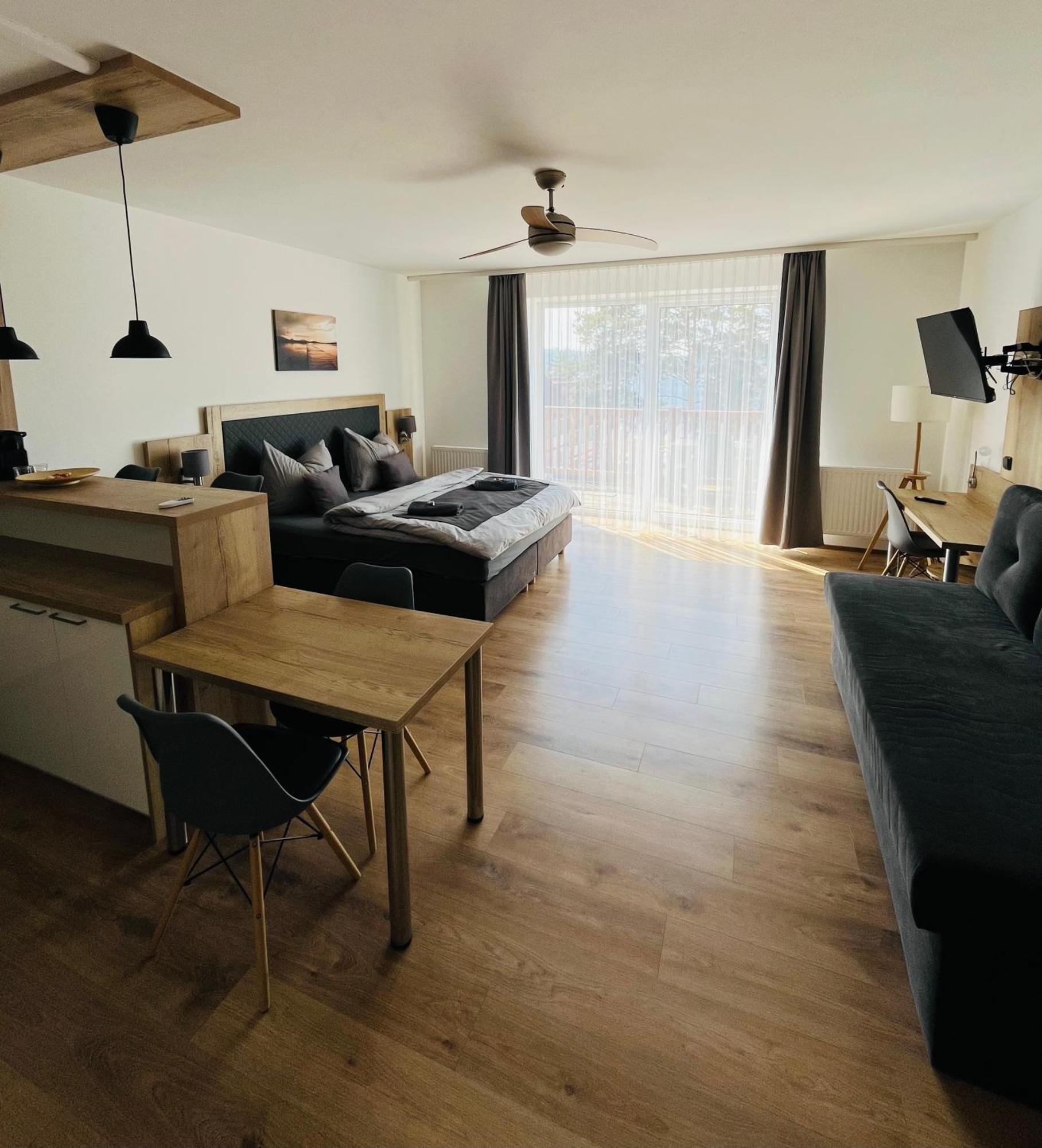 Lipno Beach Apartment Lipno nad Vltavou Bagian luar foto